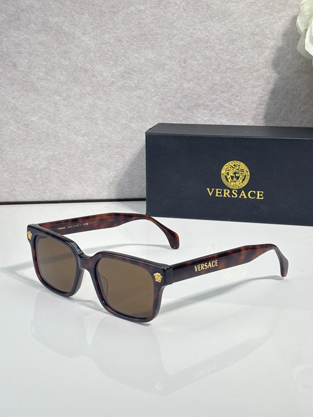 VERSACE Sunglasses A3510073134 - Image 3