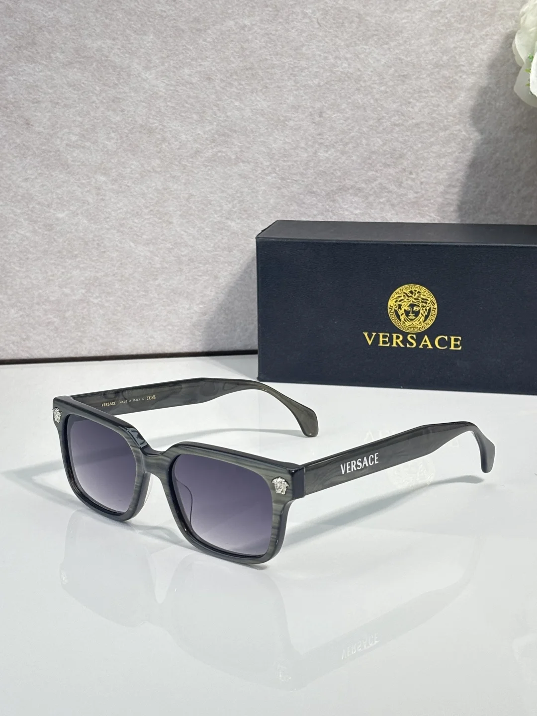 VERSACE Sunglasses A3510073134 - Image 5