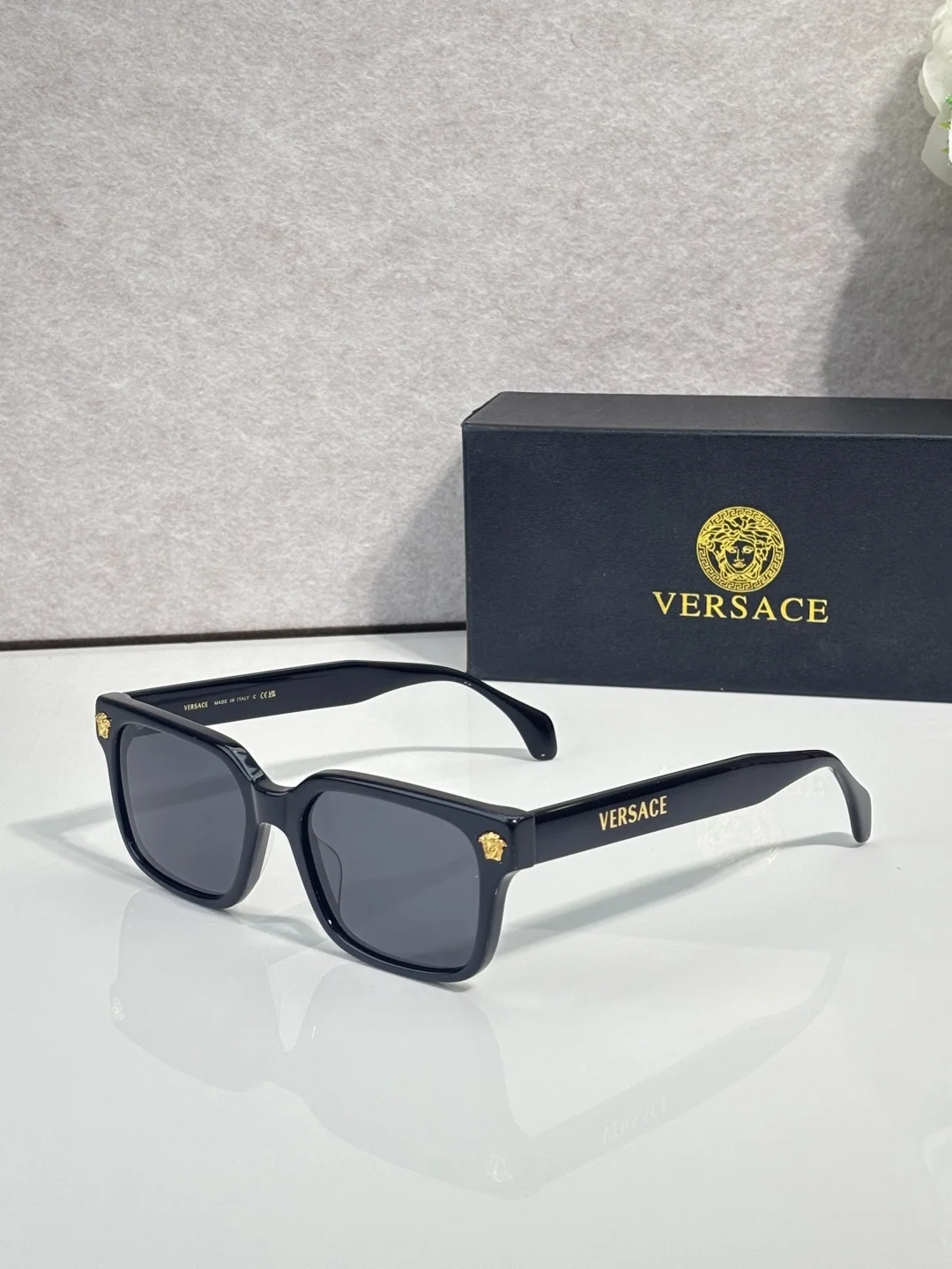 VERSACE Sunglasses A3510073134 - Image 7